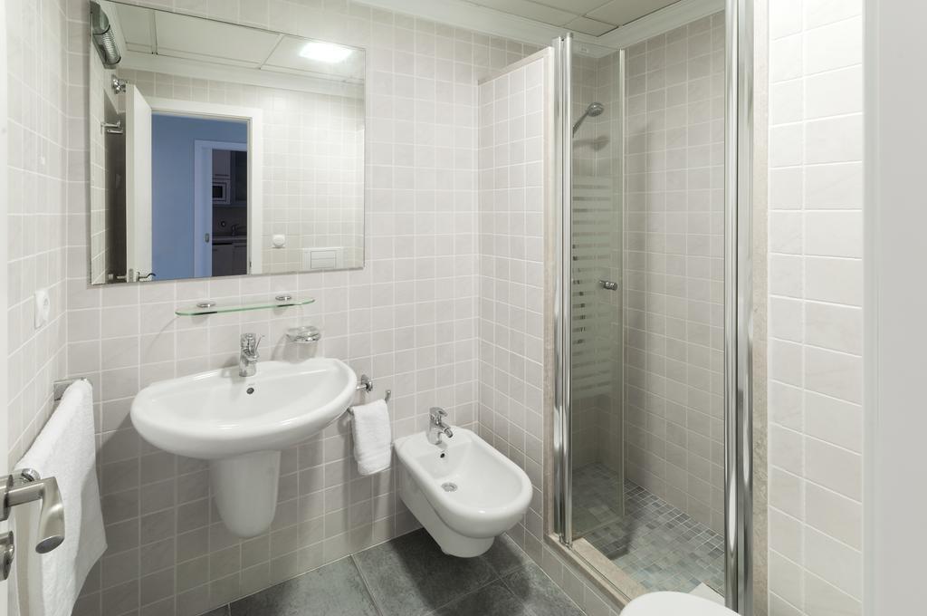 Camelot Villa โอลิบา ภายนอก รูปภาพ